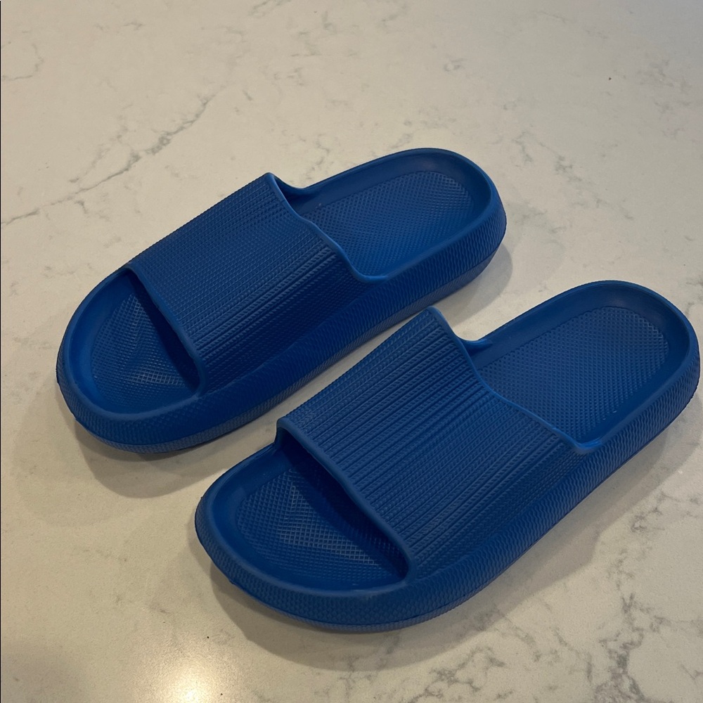 DSG Blue Slide Comfort Recovery Sandals, Women’s 7